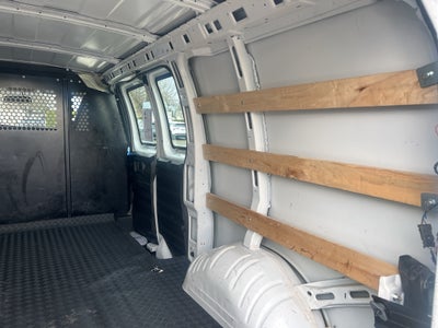 2024 Chevrolet Express Cargo 2500 WT