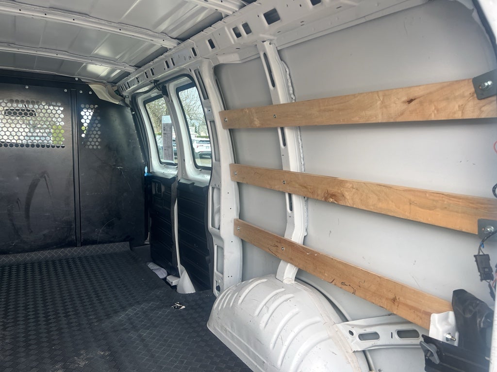 2024 Chevrolet Express Cargo 2500 WT