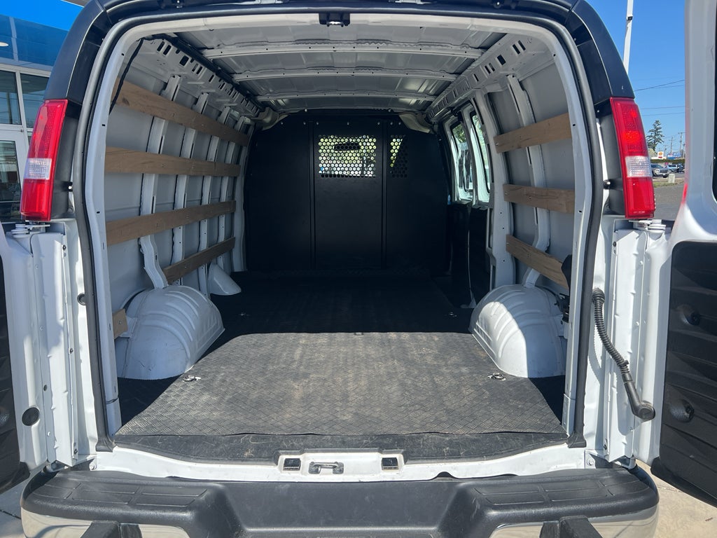 2024 Chevrolet Express Cargo 2500 WT