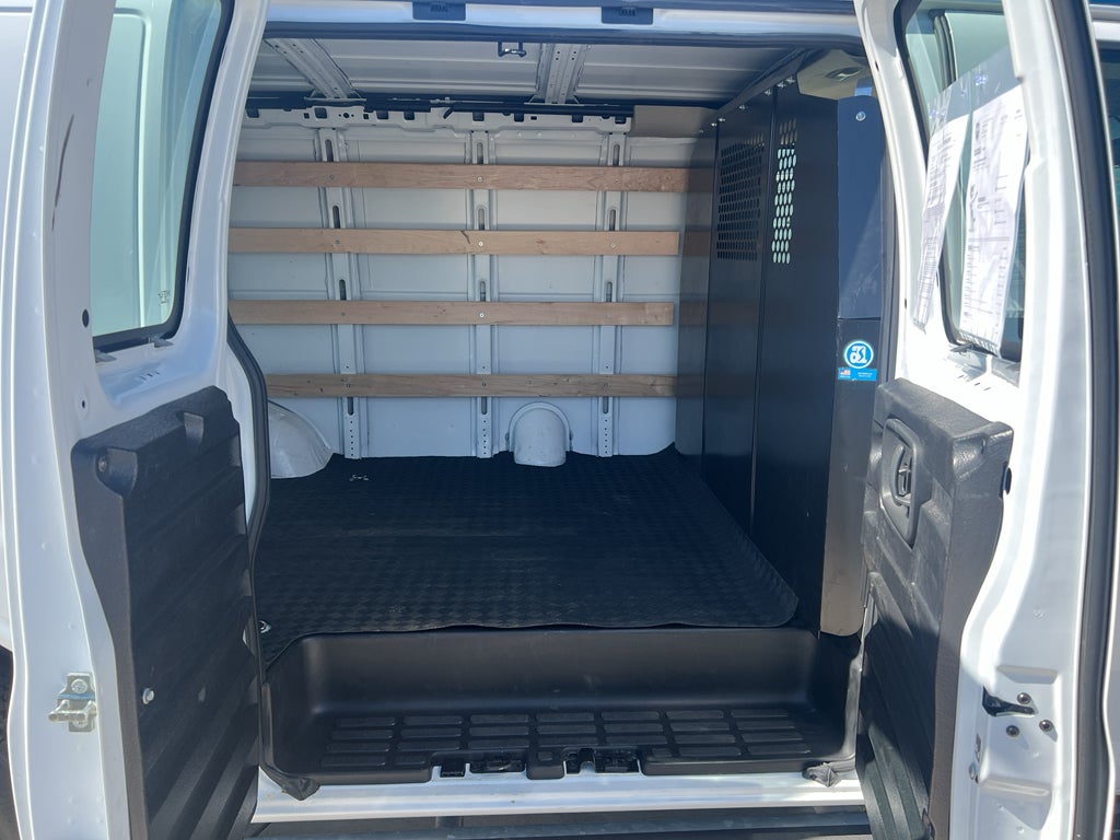 2024 Chevrolet Express Cargo 2500 WT