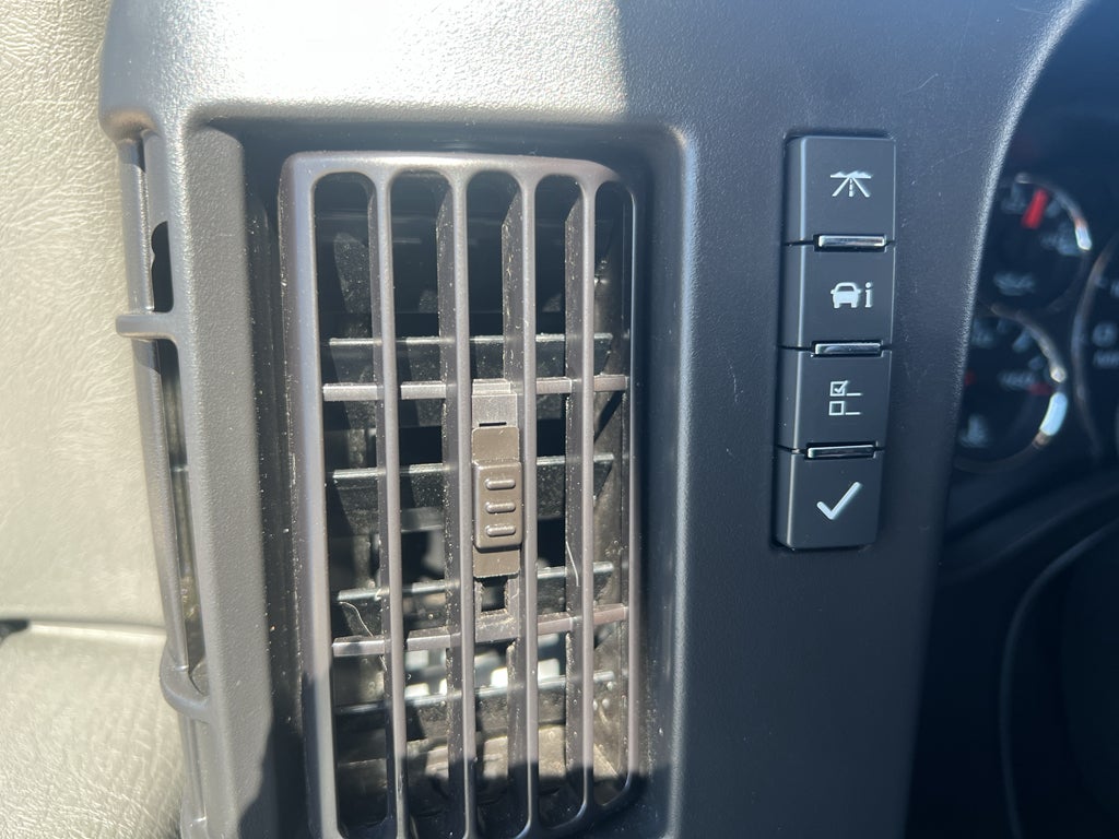 2024 Chevrolet Express Cargo 2500 WT