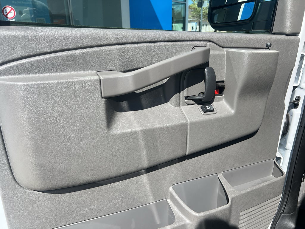 2024 Chevrolet Express Cargo 2500 WT