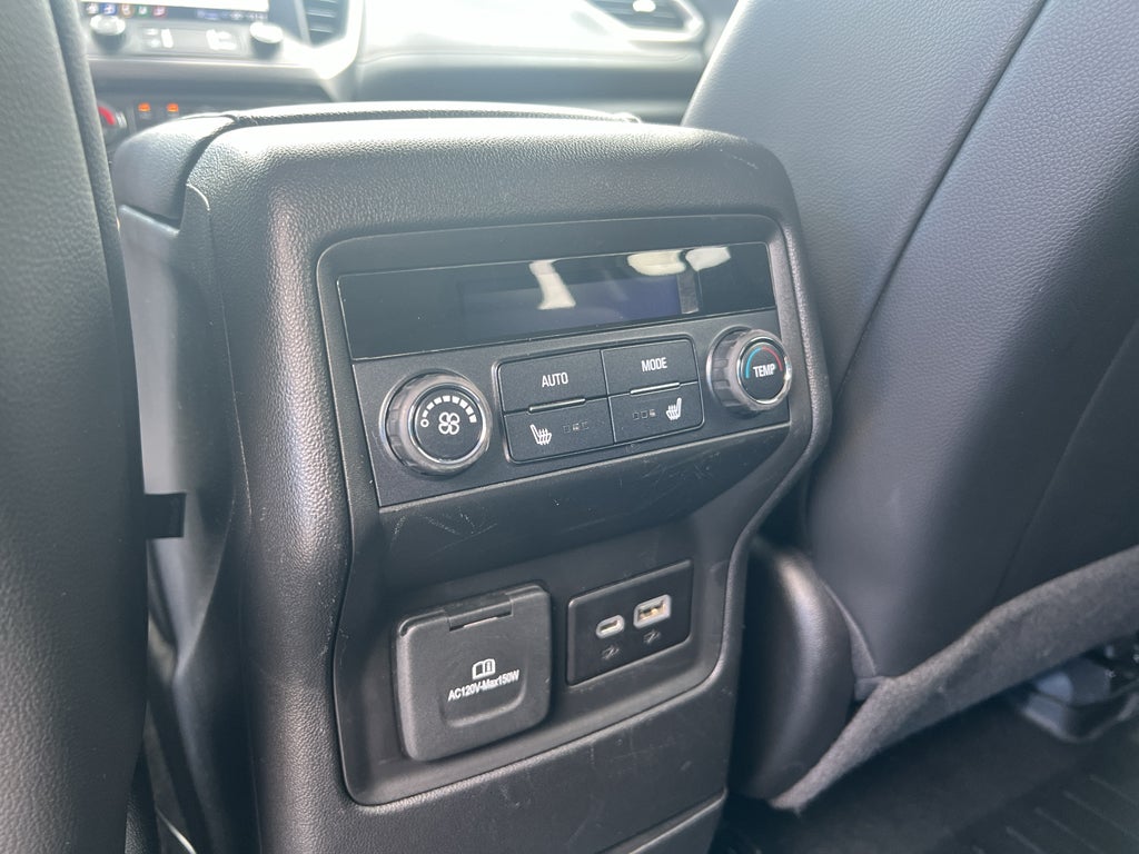 2021 GMC Acadia AT4