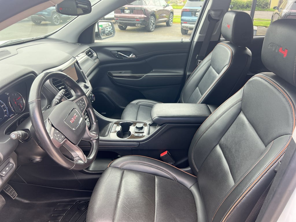 2021 GMC Acadia AT4