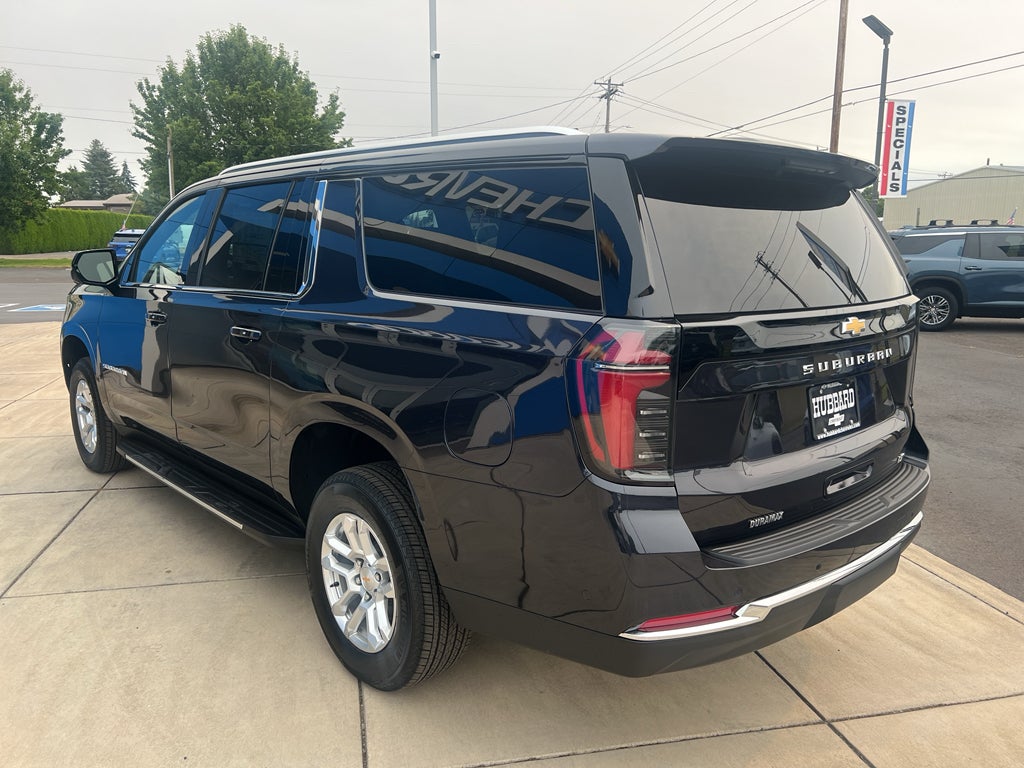 2026 Chevrolet Suburban LT - Photo 13