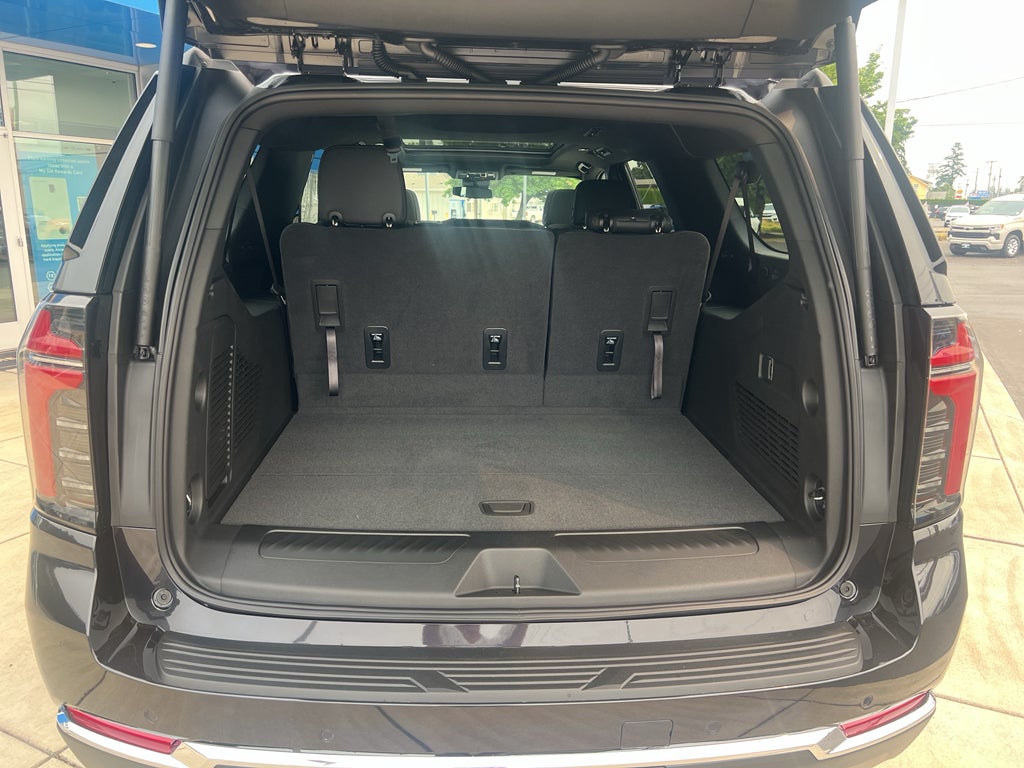 2026 Chevrolet Suburban LT - Photo 15