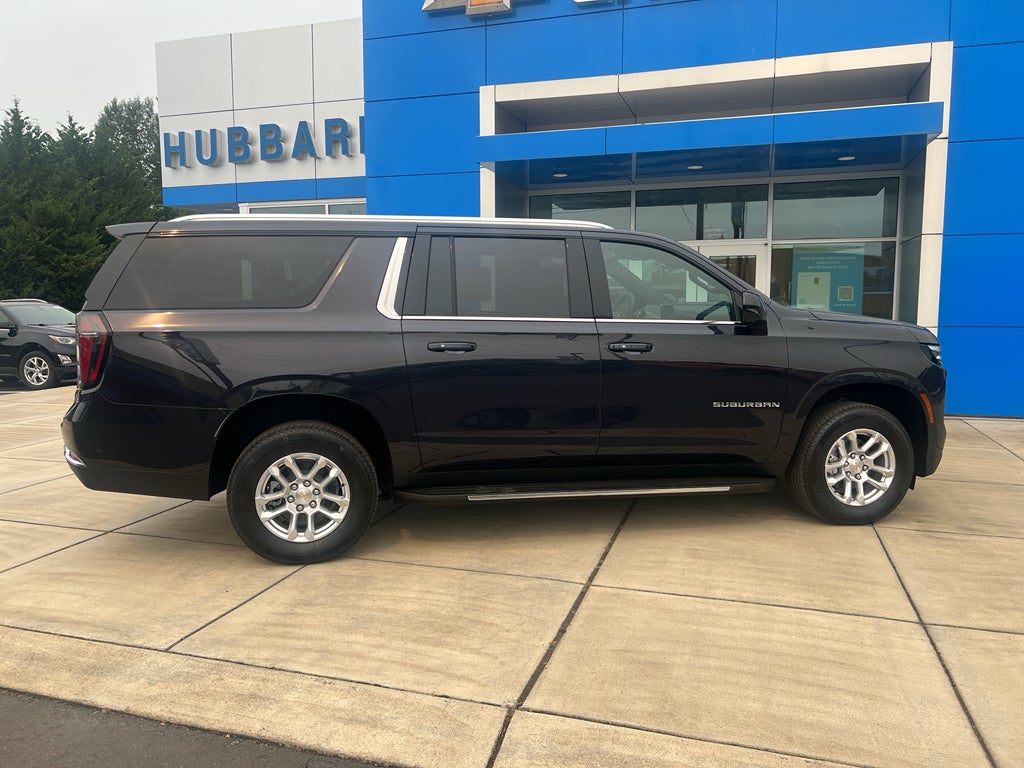 2026 Chevrolet Suburban LT - Photo 17