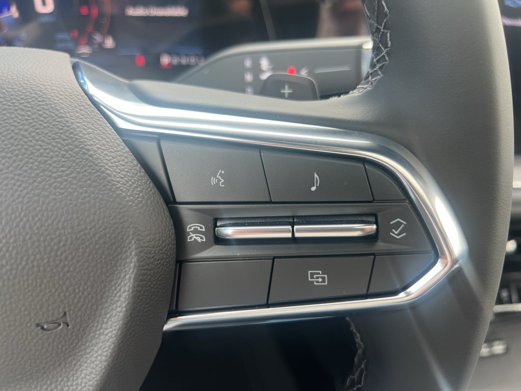 2026 Chevrolet Suburban LT - Photo 23