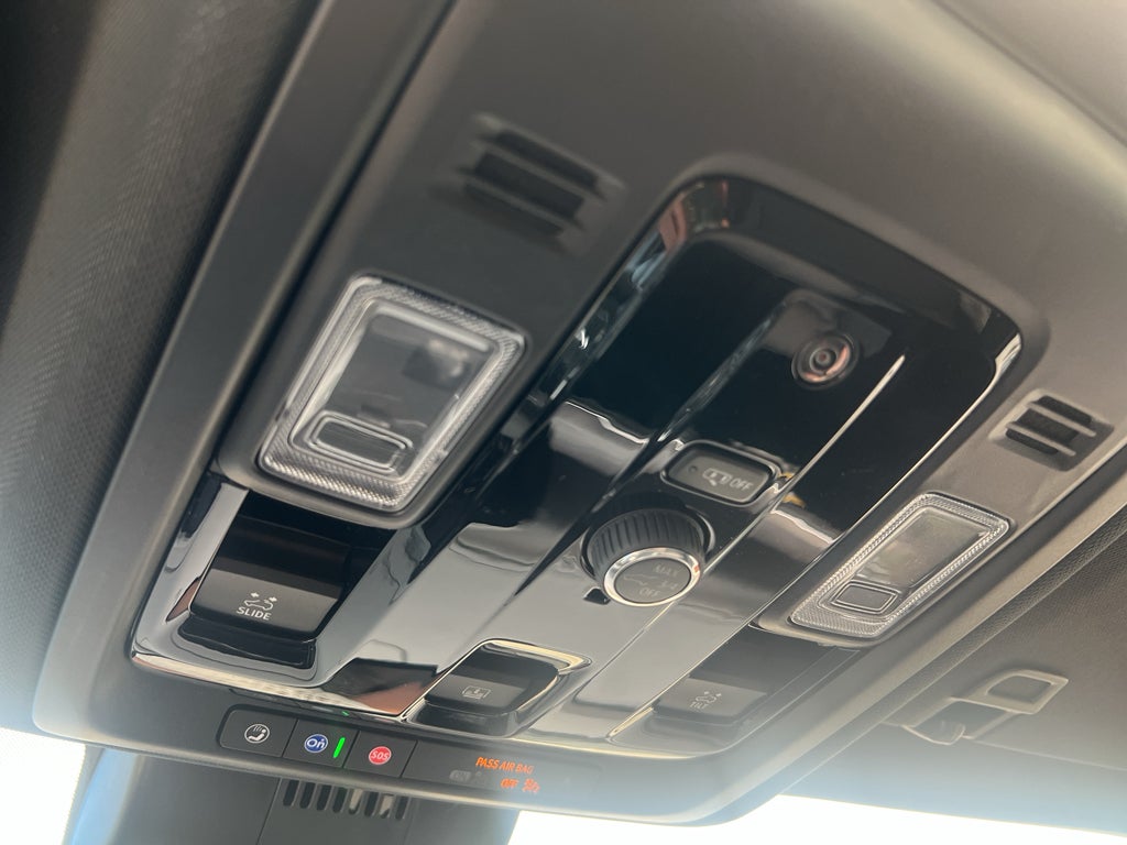 2026 Chevrolet Suburban LT - Photo 28