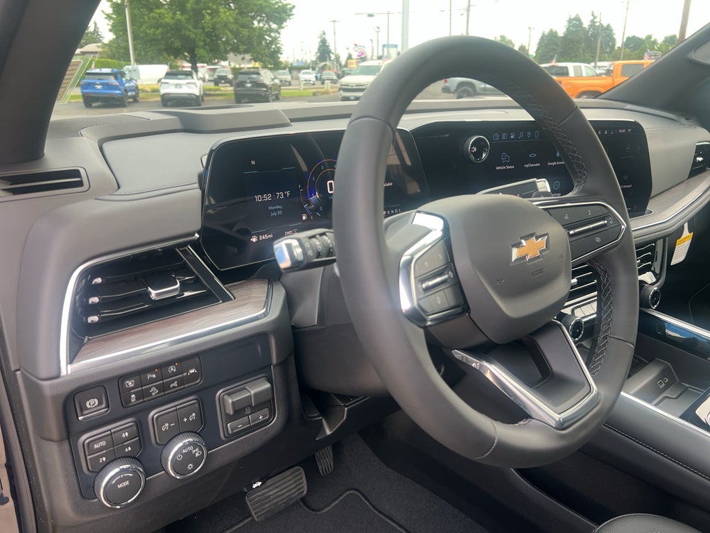 2026 Chevrolet Suburban LT - Photo 7