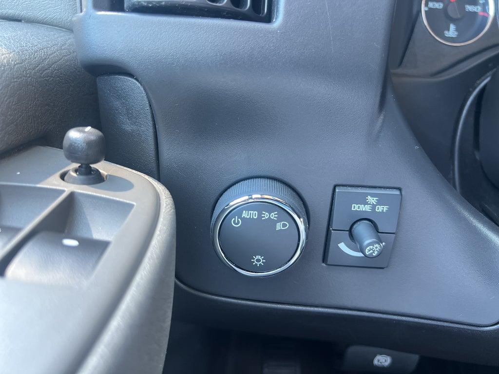 2025 GMC Savana Cargo Work Van