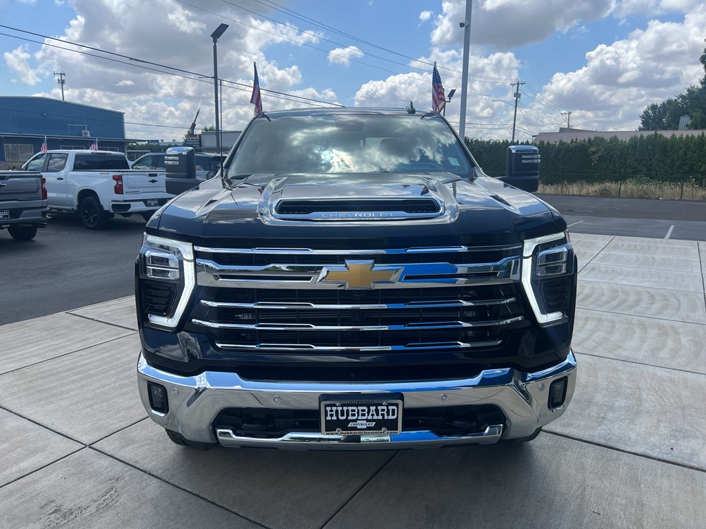 2025 Chevrolet Silverado 3500 HD LTZ