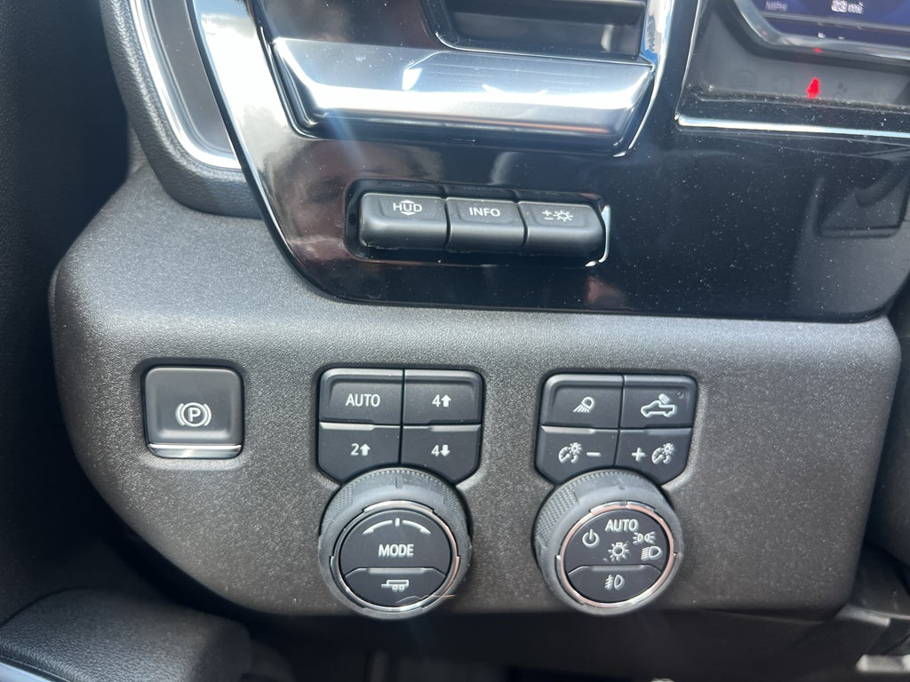 2025 Chevrolet Silverado 3500 HD LTZ