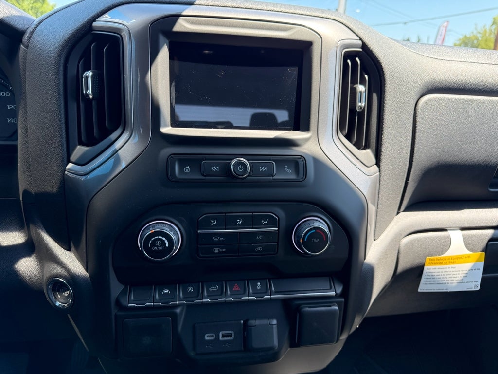 2025 Chevrolet Silverado 1500 Custom