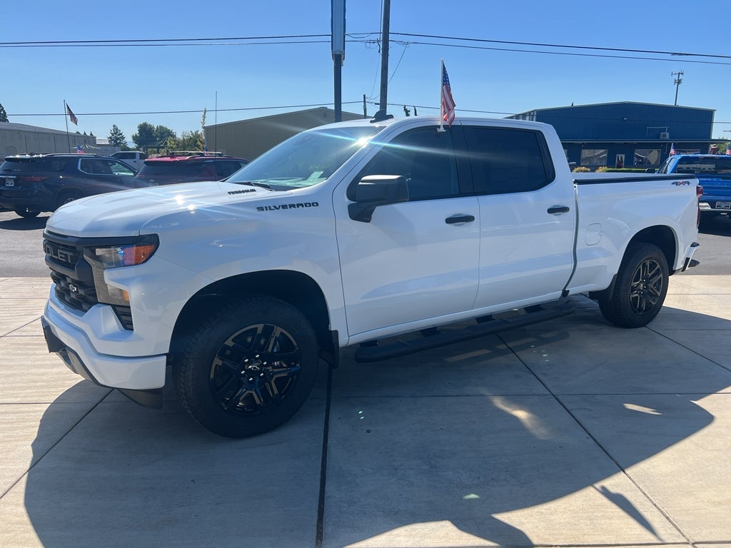 2025 Chevrolet Silverado 1500 Custom