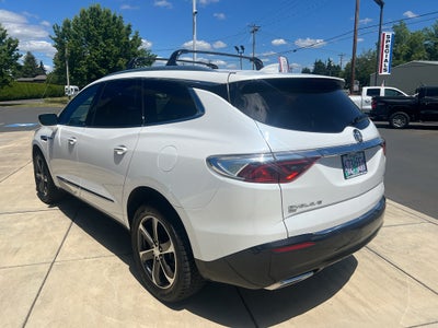 2022 Buick Enclave Essence