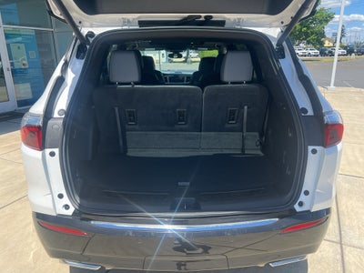 2022 Buick Enclave Essence