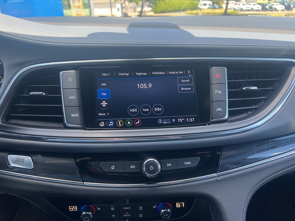 2022 Buick Enclave Essence
