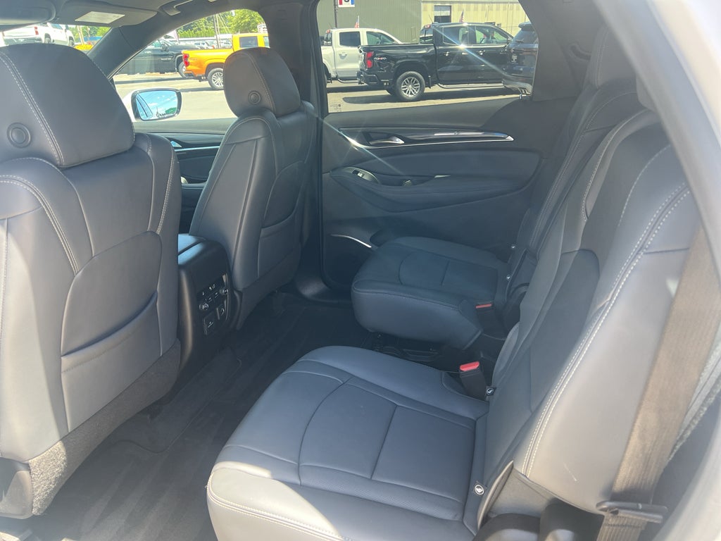 2022 Buick Enclave Essence